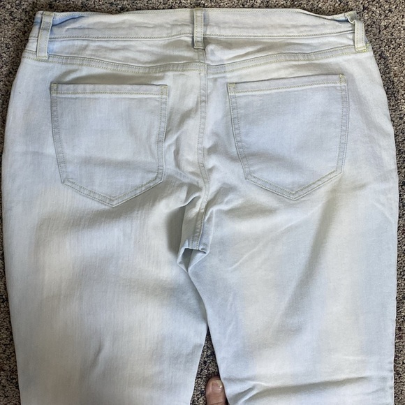 Old Navy Boyfriend Pale Blue Jeans Sz 8 - Picture 7 of 10